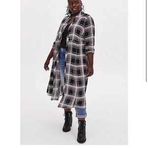 Torrid size 4 black plaid duster kimono